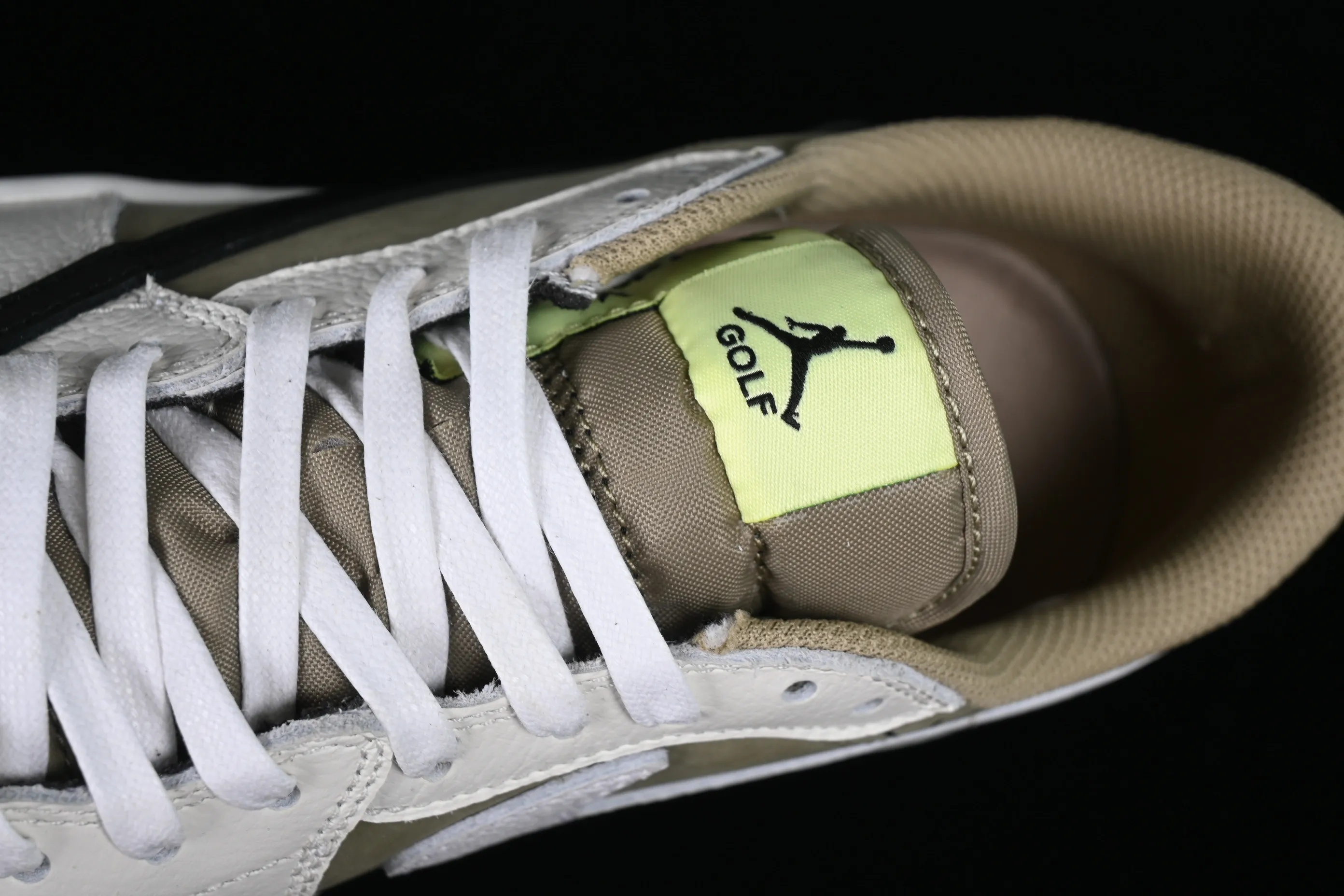 All Categories Air Jordan Jordan Series Basketball Shoes Air Jordan 1 Low OG Version Travis Scott x Air Jordan 1 Low G NRC AJ1 Joe 1 Joint Undercut FZ3124-200